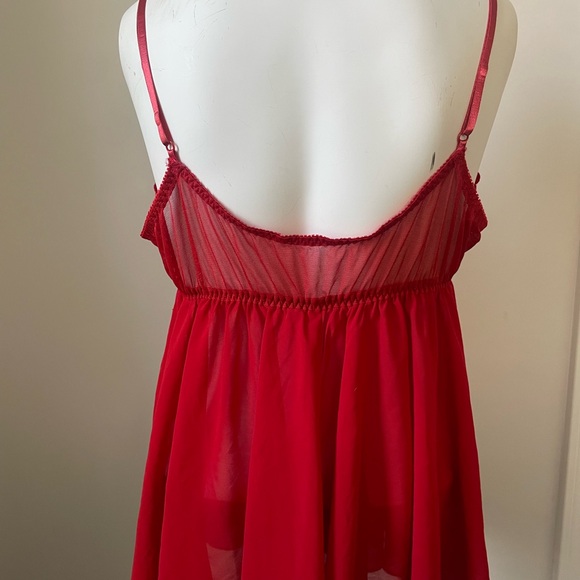 Secret Treasures Red Lace Chemise - Picture 5 of 7